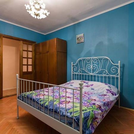 סנט פטרסבורג Apartment On Kazanskaya מראה חיצוני תמונה